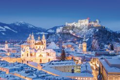 Blick über das winterliche Salzburg 
