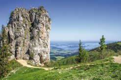 Gipfel Kampenwand mit Ausblick auf den Chiemsee