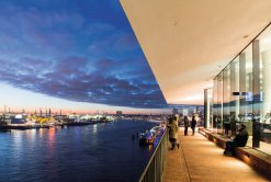Plaza der Elbphilharmonie