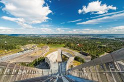 Traumhafter Blick vom Holmenkollen auf Oslo