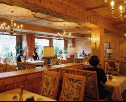 Hotel Kirchenwirt Feichten