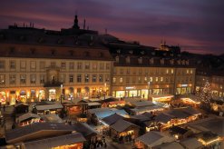Weihnachtsmarkt am Maxplatz