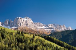 Blick von St. Zyprian auf den Rosengarten