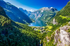 Blick über den Geirangerfjord
