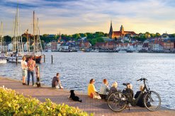 Yachthafen Flensburg mit Blick auf Altstadt