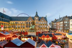 Düsseldorf: Weihnachtsmarkt am Marktplatz