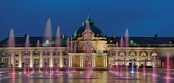 Kaiserpalais bei Nacht
