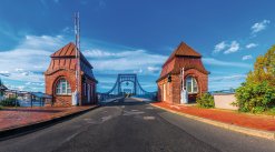 Historische Kaiser-Wilhelm-Brücke in Wilhelmshaven